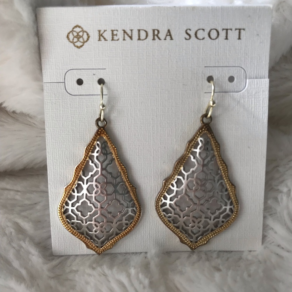 Kendra Scott filigree earrings